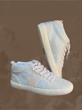 Mi.i.M Miko Rhinestone Star Sneakers. Never worn. Size 6.5